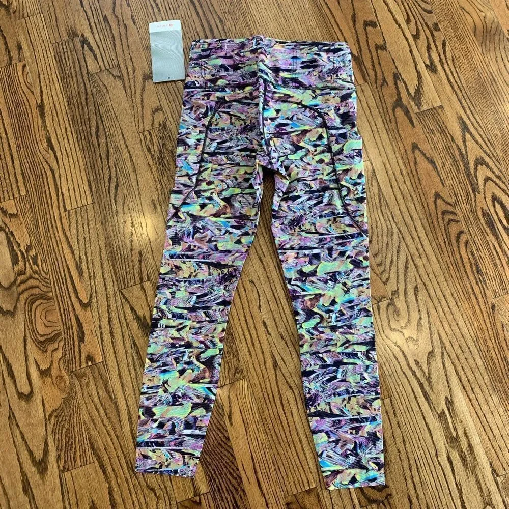 NWT New LULULEMON Sea Wheeze Seawheeze Fast & Free Black Rainbow SPNC 6 or 8